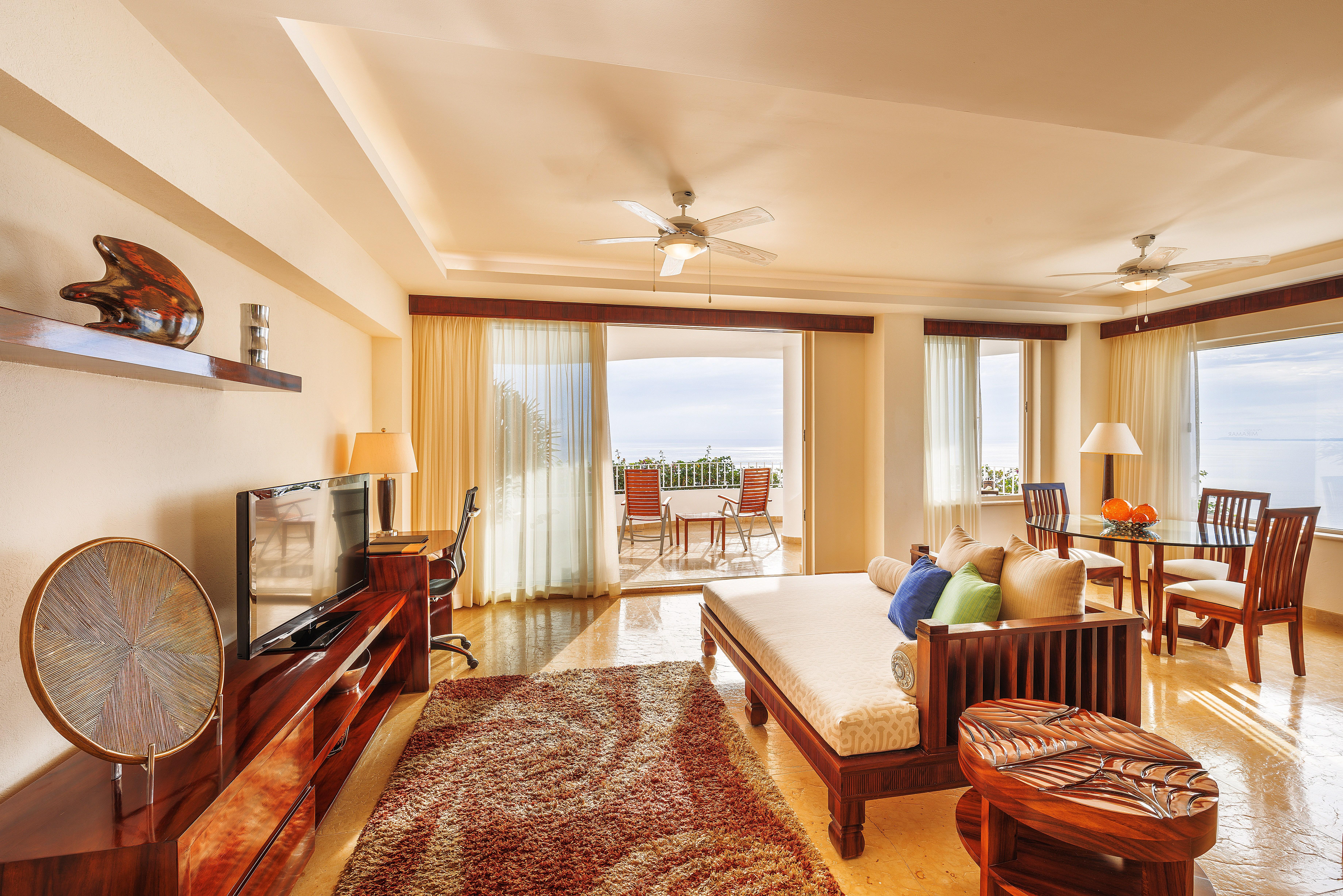 Grand Miramar All Luxury Suites & Residences (Adults Only) Пуэрто-Вальярта Экстерьер фото