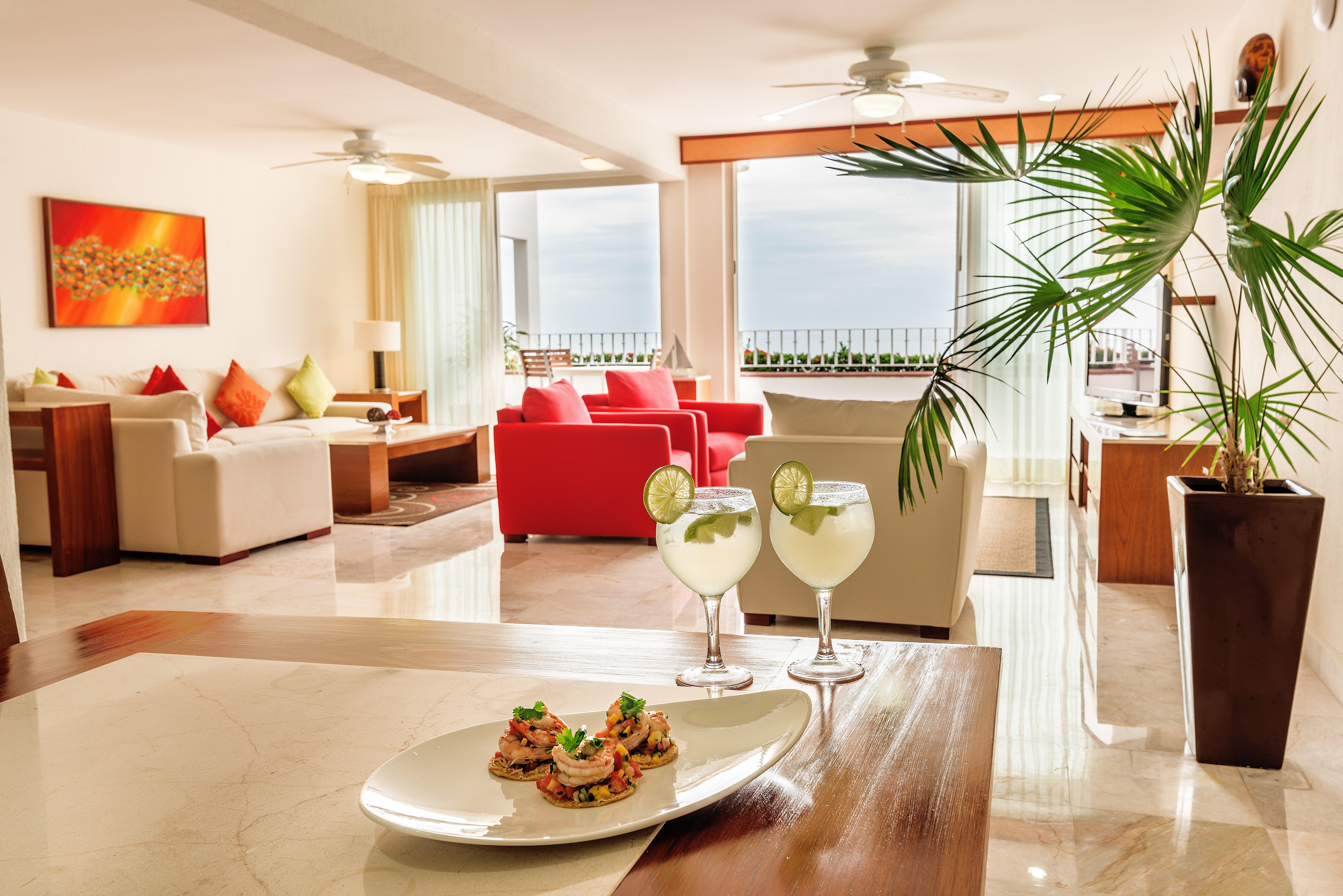 Grand Miramar All Luxury Suites & Residences (Adults Only) Пуэрто-Вальярта Экстерьер фото