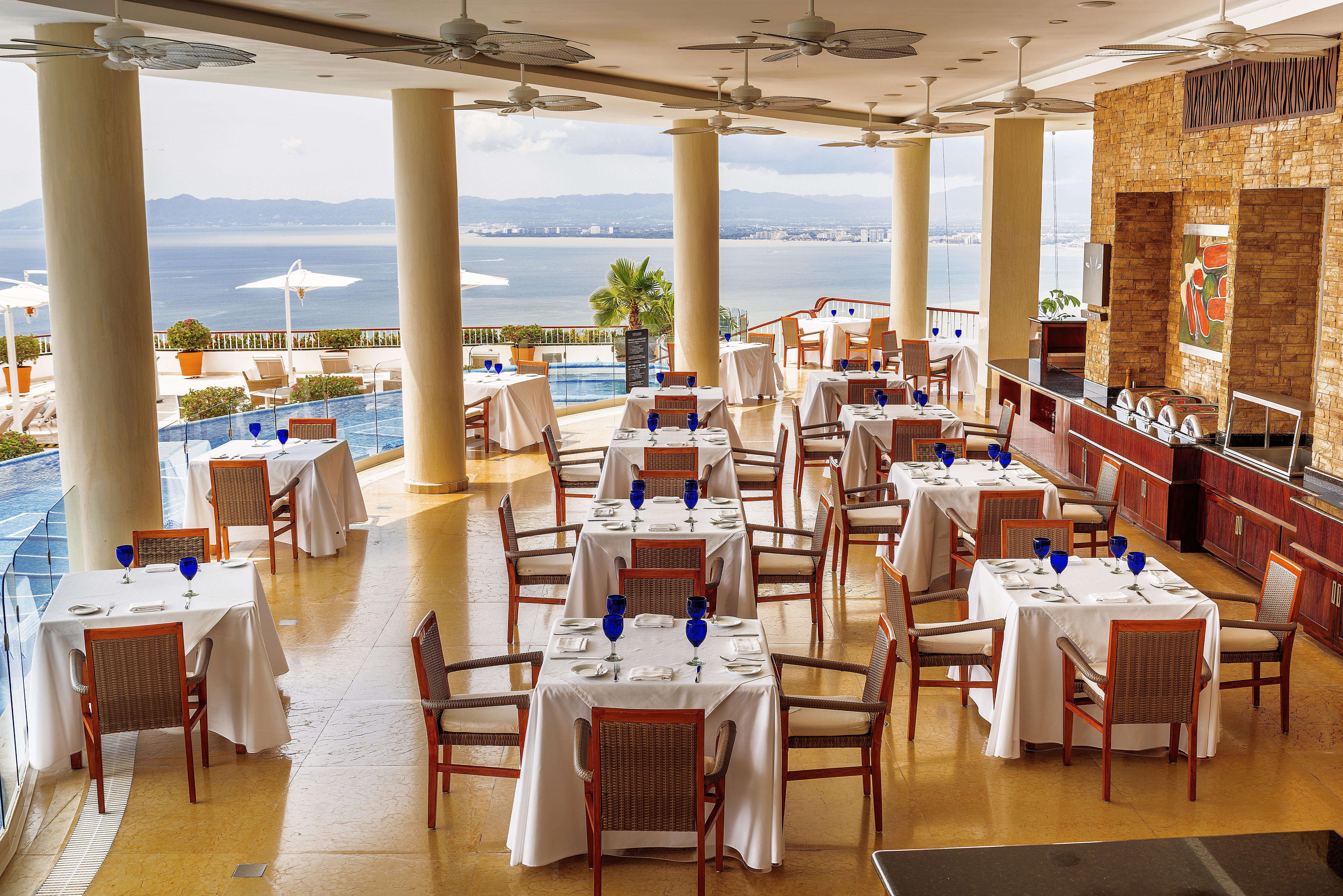 Grand Miramar All Luxury Suites & Residences (Adults Only) Пуэрто-Вальярта Экстерьер фото